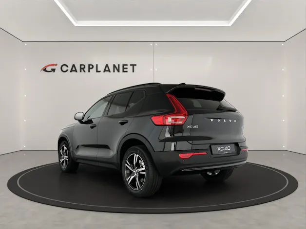 Volvo XC40 2.0 B3 MH Plus Dark
