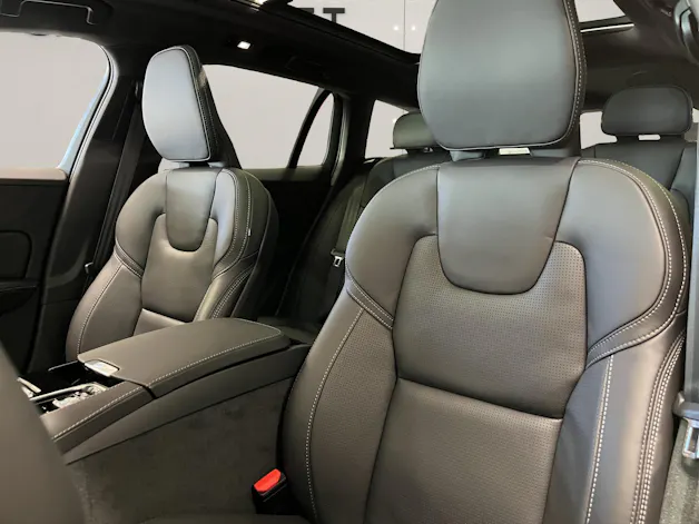 VOLVO V60 2.0 T6 TE Ultra Dark eAWD