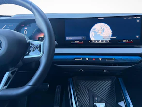 https://vehicle.imgix.net/4414544/10a522f3-b2c3-48e0-8315-2587975dedea.jpg
