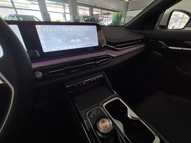 JAC JS6 1.5 PHEV