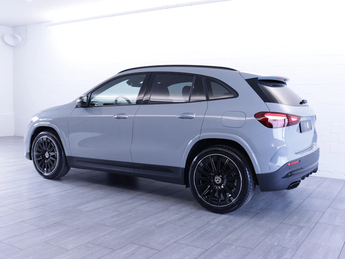 Fahrzeugbild MERCEDES-BENZ GLA 200