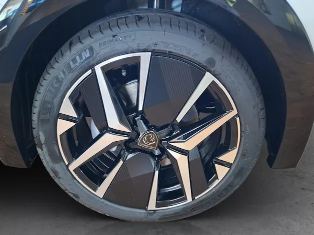 Peugeot 208 1.2 Hybrid 145 GT Exclusive