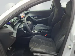 PEUGEOT 208 1.2 Hybrid 145 GT Exclusive
