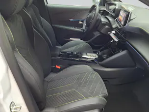 PEUGEOT 208 1.2 Hybrid 145 GT Exclusive