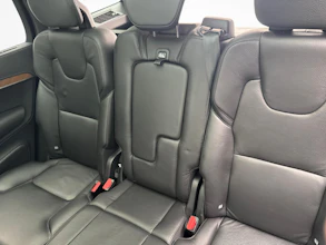 https://vehicle.imgix.net/4414698/f525a745-8c9d-4a3c-9966-60065eff1aa2.jpg