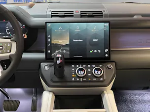 Land Rover Defender 110 3.0 D I6 350 X-Dynamic HSE