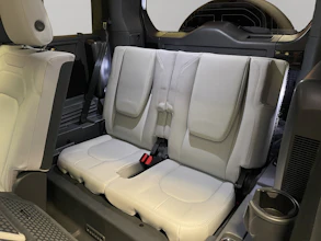 https://vehicle.imgix.net/4414732/aa8eb681-2a57-4c7e-aa4c-0a849a2ba6df.jpg