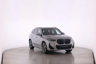 https://vehicle.imgix.net/4414755/e16f724a-db0f-4a9e-b268-6e12cba13b34.jpg