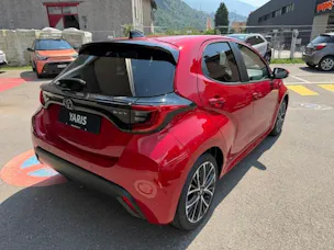 Toyota Yaris 1.5 VVT-i HSD Trend