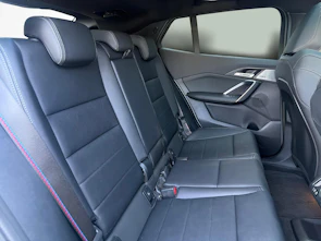 Fahrzeugbild BMW iX2 30 xDrive30