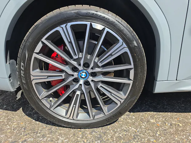 BMW iX2 30 xDrive30