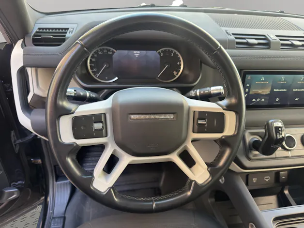 Land Rover Defender 110 3.0 D I6 200