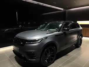 Land Rover Range Rover Velar 2.0 P400e Belgravia Edition Satin