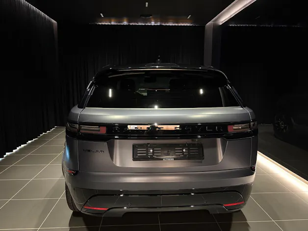 Land Rover Range Rover Velar 2.0 P400e Belgravia Edition Satin