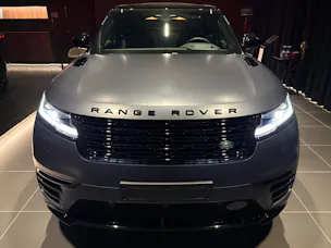 Land Rover Range Rover Velar 2.0 P400e Belgravia Edition Satin