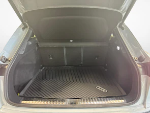 Fahrzeugbild AUDI Q3 SUV 2.0 TFSI S line quattro S-Tronic