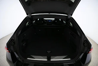 https://vehicle.imgix.net/4414816/58dd7a5f-aa09-4679-95b3-6c85475f6cfb.jpg