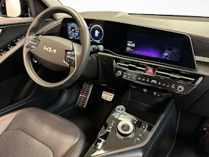 https://vehicle.imgix.net/4414818/14b459b1-8a73-4b8a-bb30-493e0683b74b.jpg
