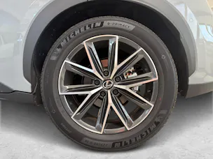 Lexus LBX 1.5 Hybrid Cool AWD + Ruote invernali incluse