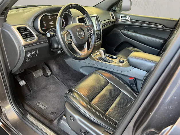 Jeep Grand Cherokee 3.0 CRD 250PS Overland inkl. AHK