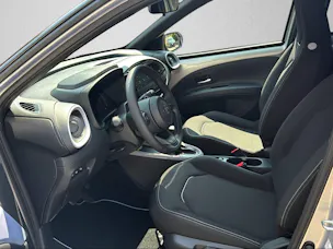 Toyota Aygo X 1.5 VVT-i HSD Trend