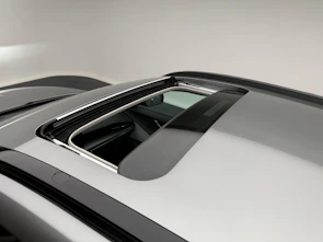 Fahrzeugbild KIA Niro 1.6 GDi Hybrid Style