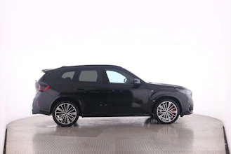 https://vehicle.imgix.net/4414990/09488722-f0e4-4a10-abb3-63c7d0bfd8de.jpg