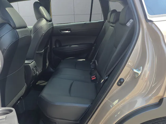 Toyota Corolla Cross 2.0 HSD Premium AWD-i