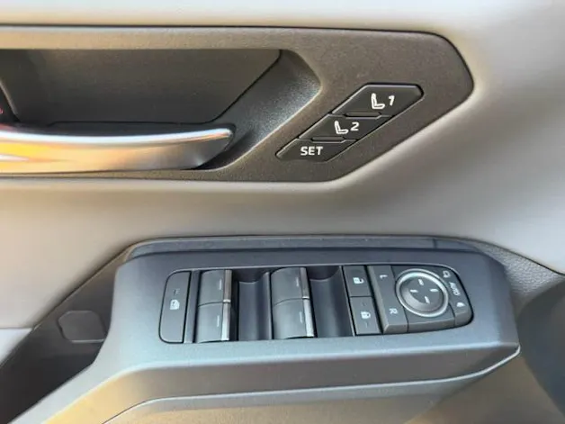 Toyota RAV4 2.5 Plug-In-Hybrid Style