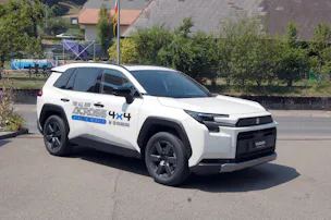 Suzuki Across 2.5 PHEV Compact Top 4x4