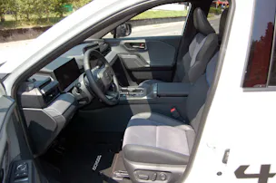 Suzuki Across 2.5 PHEV Compact Top 4x4