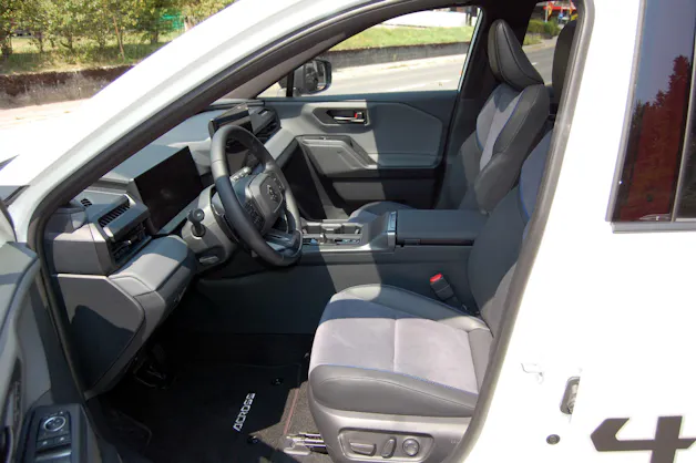 Suzuki Across 2.5 PHEV Compact Top 4x4