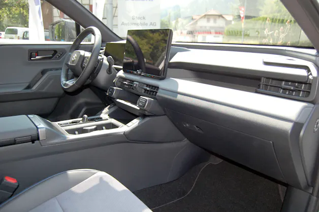Suzuki Across 2.5 PHEV Compact Top 4x4
