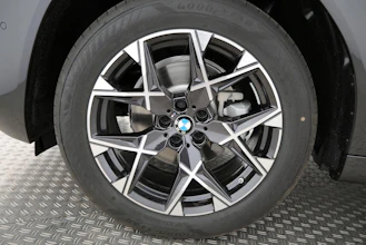 https://vehicle.imgix.net/4415035/35b1c4ce-eb78-47c6-86e1-51e430836a67.jpg