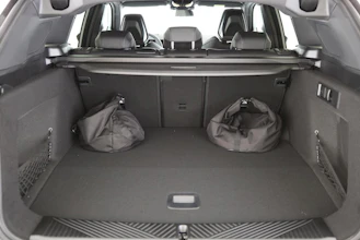 https://vehicle.imgix.net/4415035/e3ef59e7-037d-4945-b29d-3c23899e0488.jpg