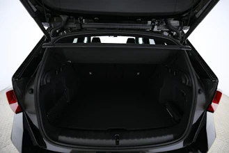 https://vehicle.imgix.net/4415043/73cb3865-2b46-4a5c-908d-759abe9b3924.jpg