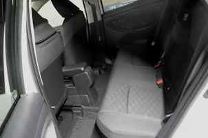 Fahrzeugbild TOYOTA Yaris 1.5 VVT-i HSD Trend