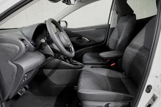 https://vehicle.imgix.net/4415077/320fe579-cea0-44af-aa67-a7339bced357.jpg