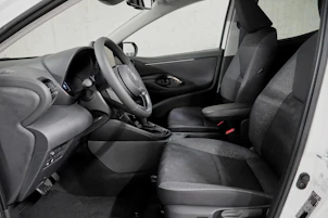 Fahrzeugbild TOYOTA Yaris 1.5 VVT-i HSD Trend