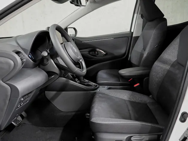 Toyota Yaris 1.5 VVT-i HSD Trend