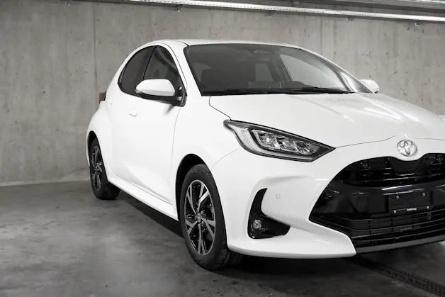 Toyota Yaris 1.5 VVT-i HSD Trend