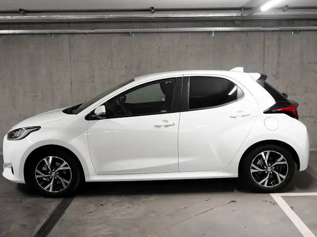 Toyota Yaris 1.5 VVT-i HSD Trend