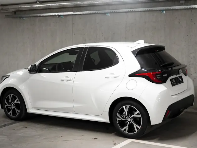 Toyota Yaris 1.5 VVT-i HSD Trend