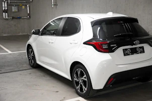 Fahrzeugbild TOYOTA Yaris 1.5 VVT-i HSD Trend