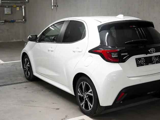 Toyota Yaris 1.5 VVT-i HSD Trend