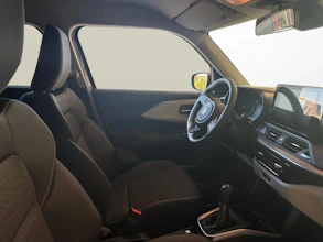 https://vehicle.imgix.net/4415089/20e43640-eec5-4a1e-a493-1954633c0b35.jpg