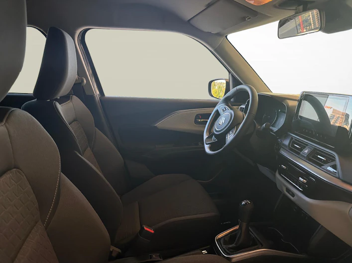 Fahrzeugbild SUZUKI SWIFT