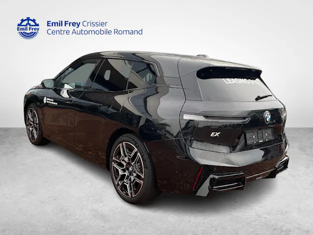 BMW iX xDrive60