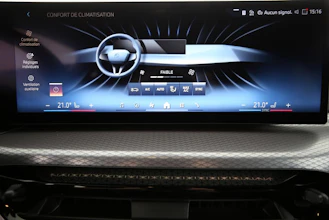 https://vehicle.imgix.net/4415142/1b7c3088-6d02-459d-ab8b-ee09ede6aaa3.jpg
