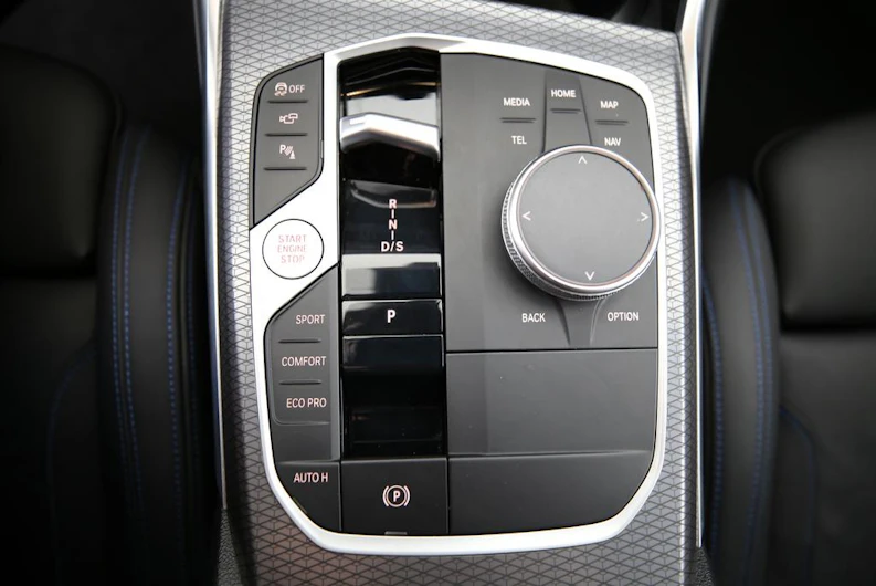 immagine del veicolo BMW 3 SERIES